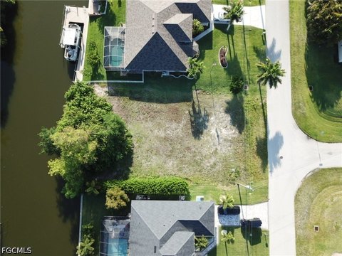 Waterfront Land in Cape Coral