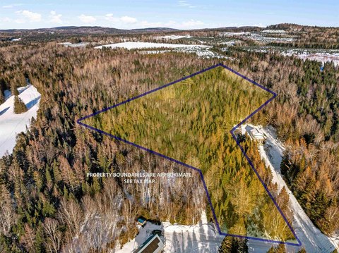 Scenic Land Parcel in Colebrook