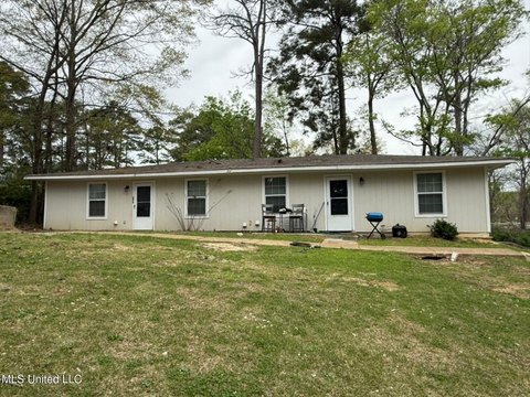 Income-Producing Duplex in Jackson, MS