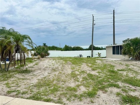Fort Myers Beach Ready-to-Build Lot