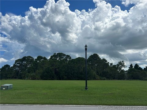 Land, Port St Lucie, FL