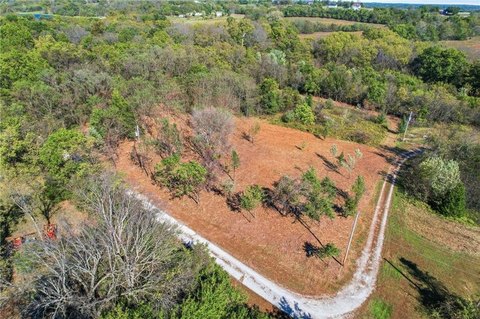 Land, Kingsville, MO