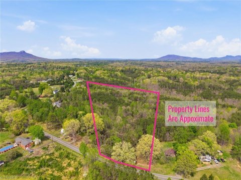 Land, Pinnacle, NC
