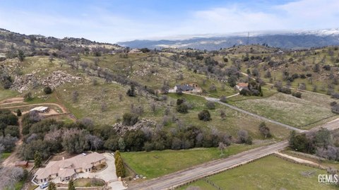 Land, Keene, CA