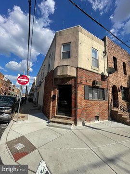 Commercial Storefront with Basement