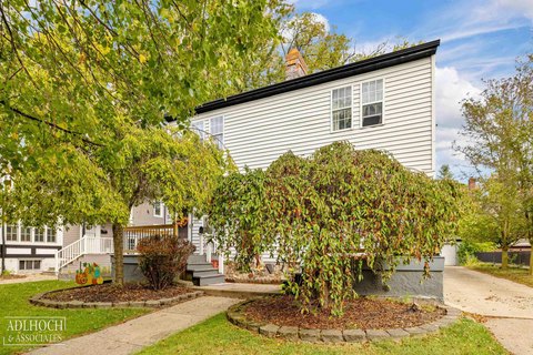 Updated Duplex with Garages and Basements