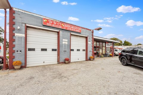 Valparaiso Commercial Property For Sale