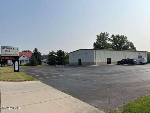 Commercial Building and Land For Sale