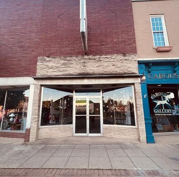 Versatile Commercial Property in Downtown