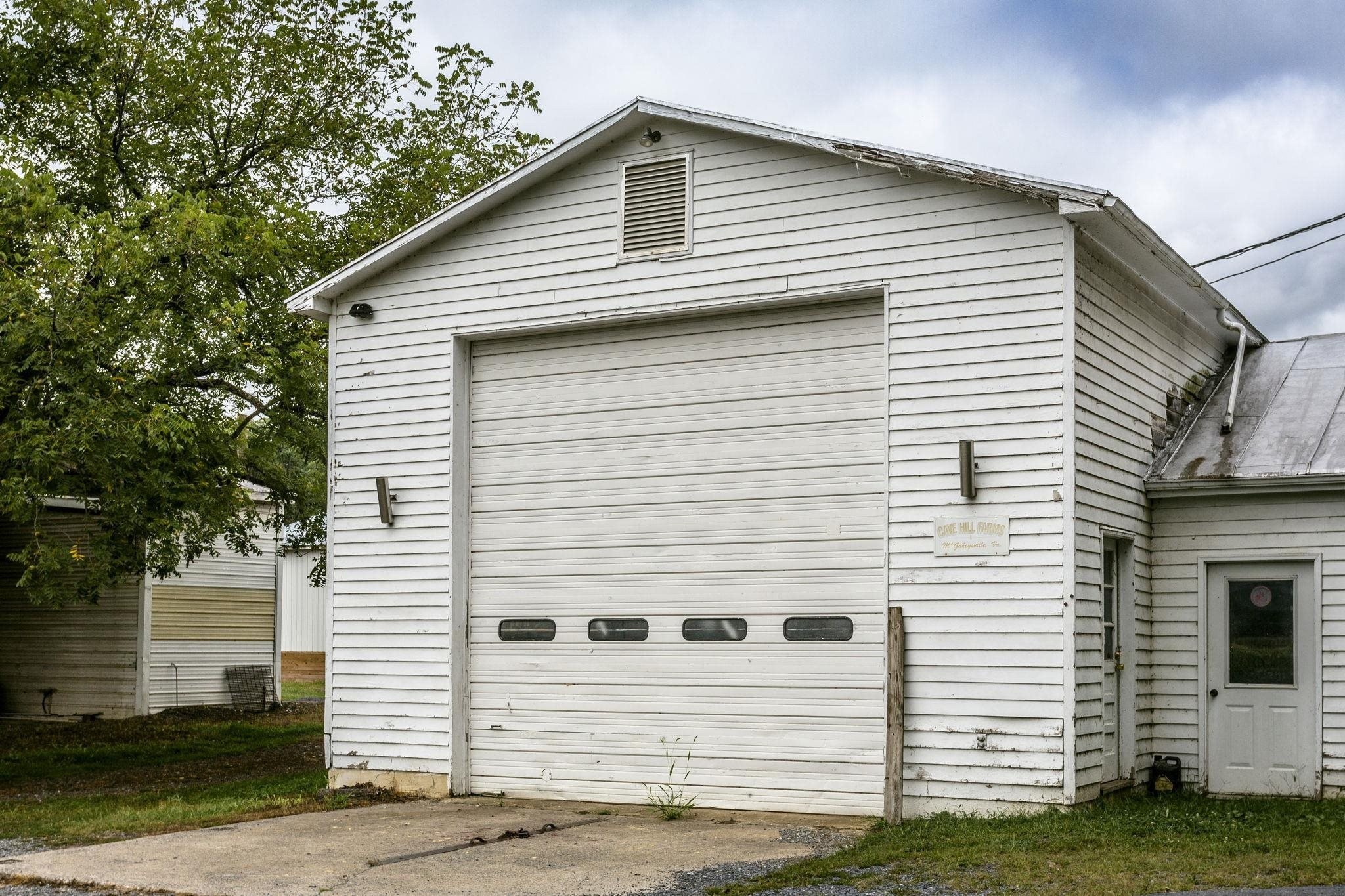 Versatile Shop Space For Lease