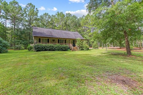 Ridgeland Farmhouse on Wooded Acres