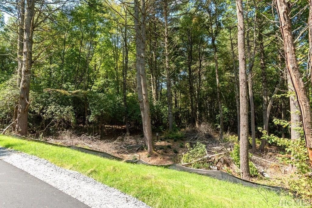 Land with Creek in Glenville