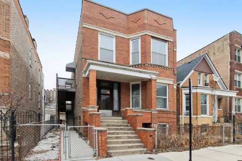 Multifamily Property in Chicago