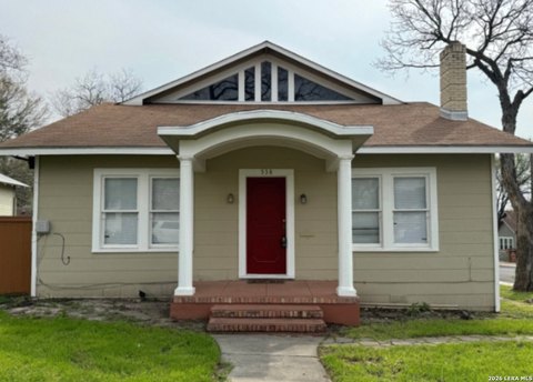Three-Unit Triplex with Fenced Yard