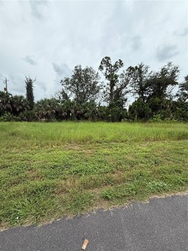 Englewood Land Parcel Near Coast