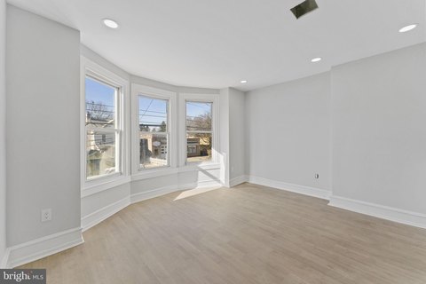 Renovated Mixed-Use Investment Property