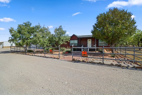 Turnkey Hunting Ranch with Multiple Homes