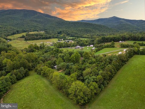Land, LURAY, VA