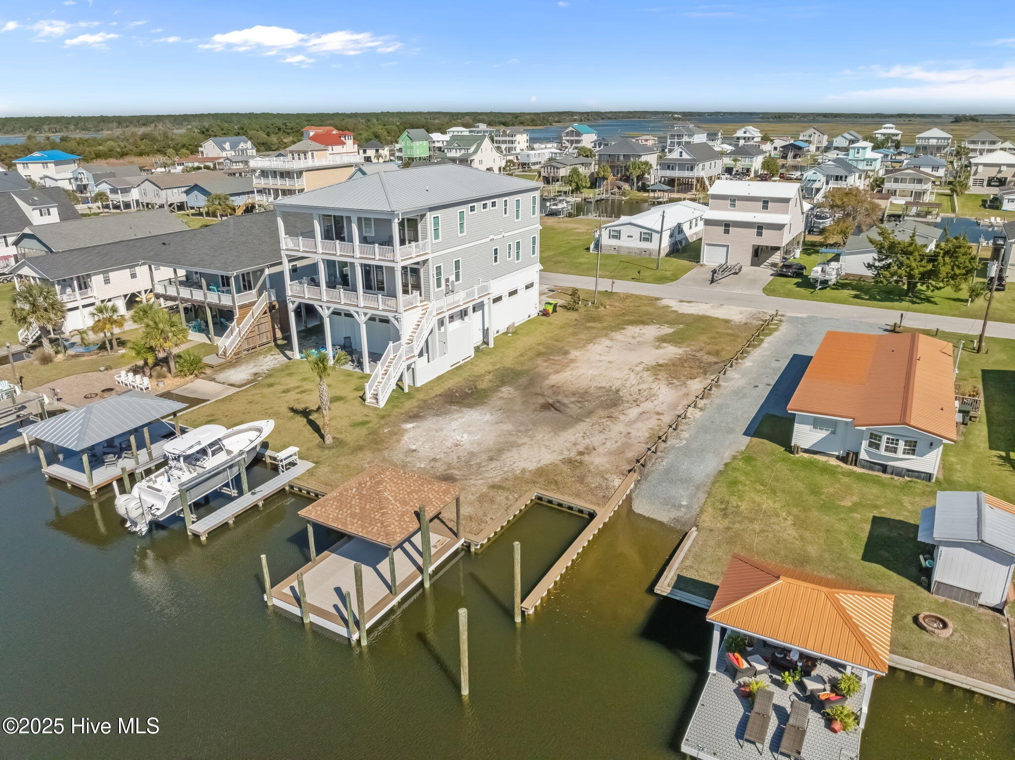 Canal-Front Lot in Surf City