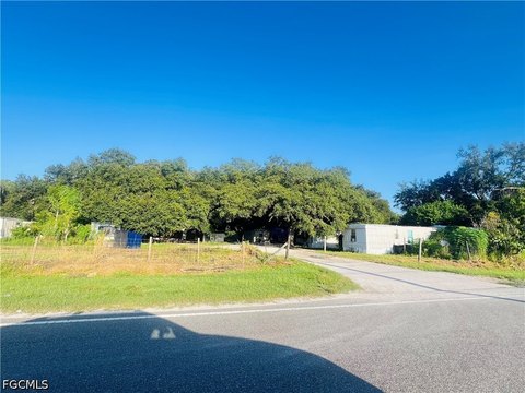 LAND - Labelle, FL