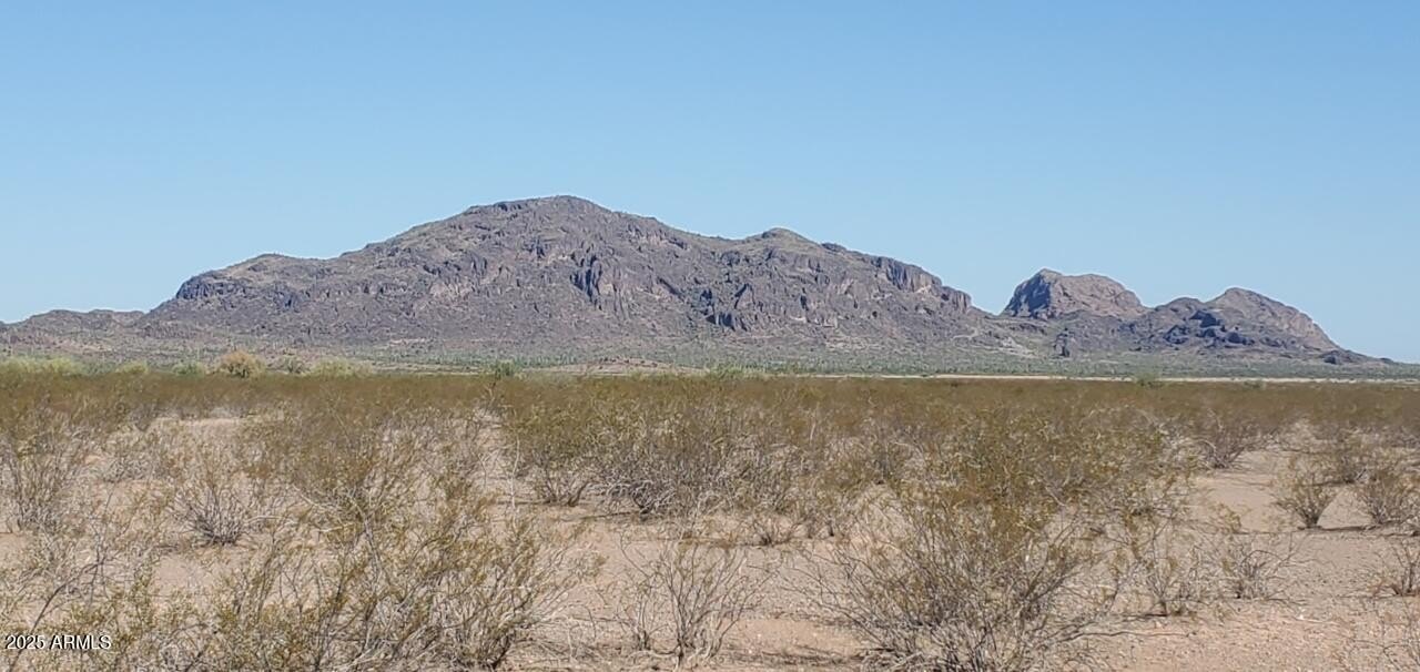 Eloy Land with Privacy