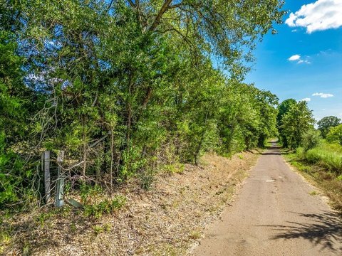 LAND, Naples, TX