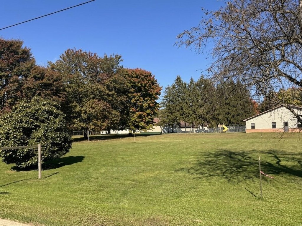 115 E Monroe St, Bangor, MI 49013
