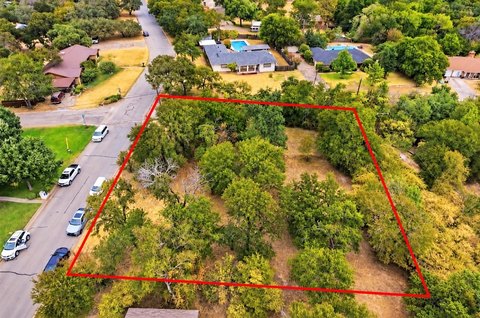 Land, Lakeside, TX
