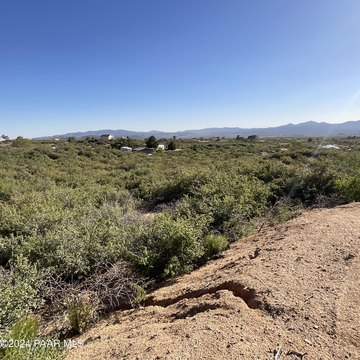 LAND - Wilhoit, AZ