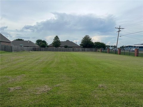 Residential Lot Near I-10