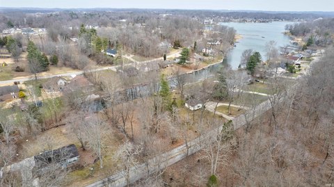 Lakefront Vacation Land Lot