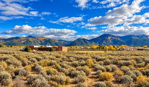 Land, El Prado, NM