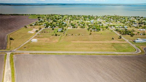 Land, Austwell, TX