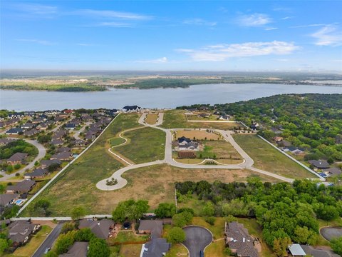 Residential Land in Westlake, Woodway