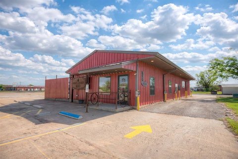 Turnkey Drive-Through BBQ Restaurant