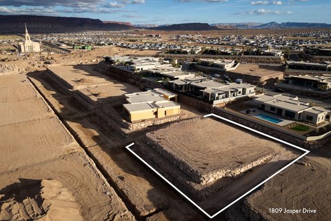 Residential Land with Mountain Views
