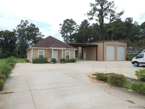 Commercial Building on Greenville Bypass