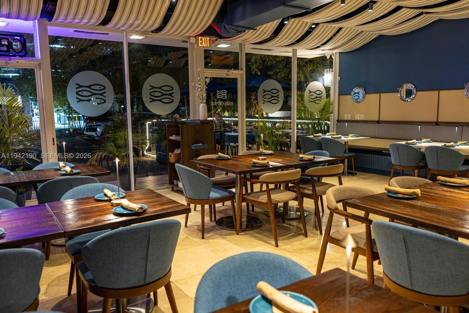 Profitable Restaurant Near Beach