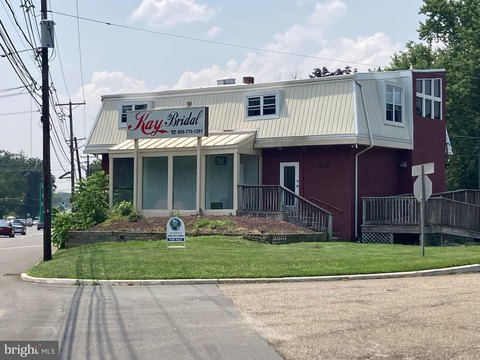 Maple Shade Commercial Building For Sale