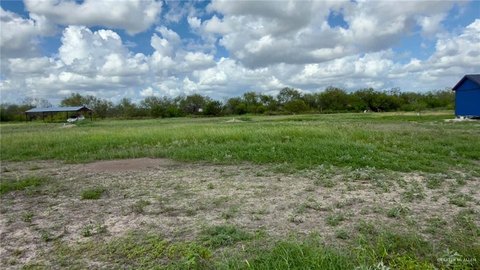 Land, Elsa, TX
