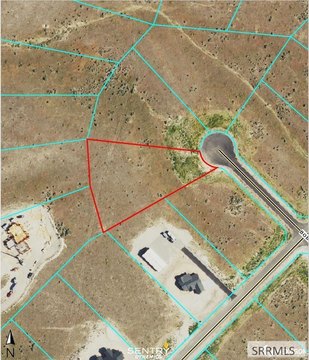 Residential Land in Comore Loma