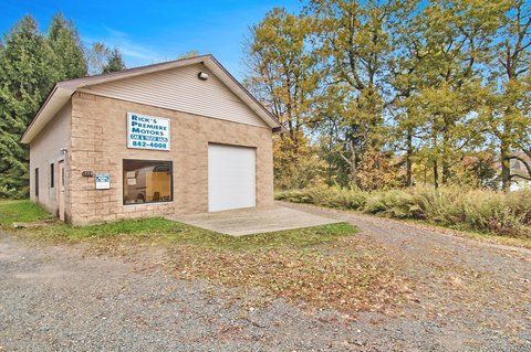 Moscow Commercial Garage with Office