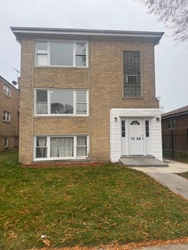Renovated Chicago Triplex For Sale