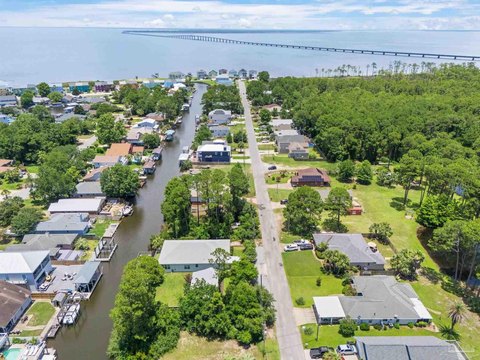 Waterfront Lot in Gulf Breeze