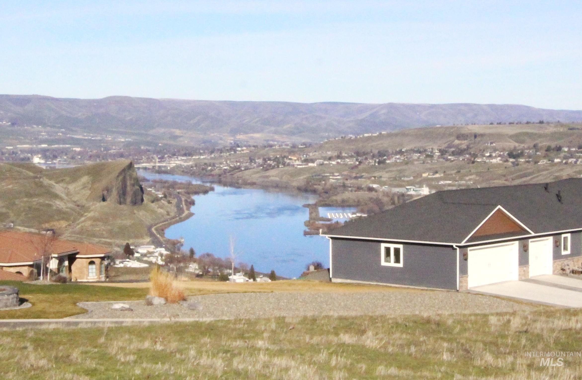 Clarkston Land with River Views
