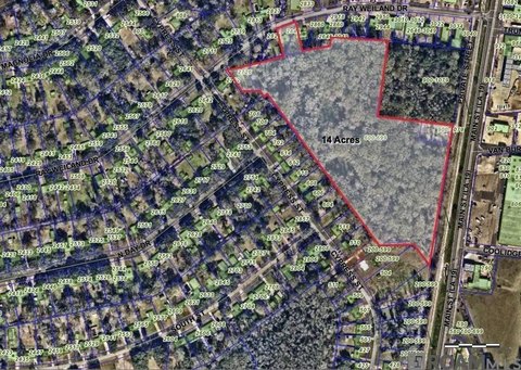 14 Acres of Land in Baker