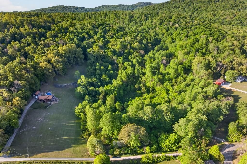 Unrestricted Land with Working Barn