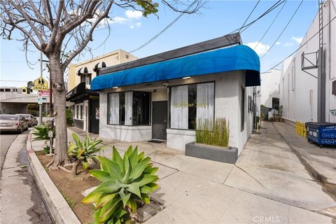 Versatile Commercial Building in Los Angeles