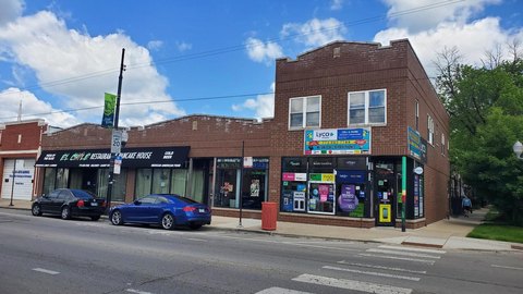 Mixed-Use Building in Albany Park