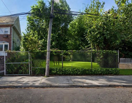 Maspeth Vacant Land For Sale